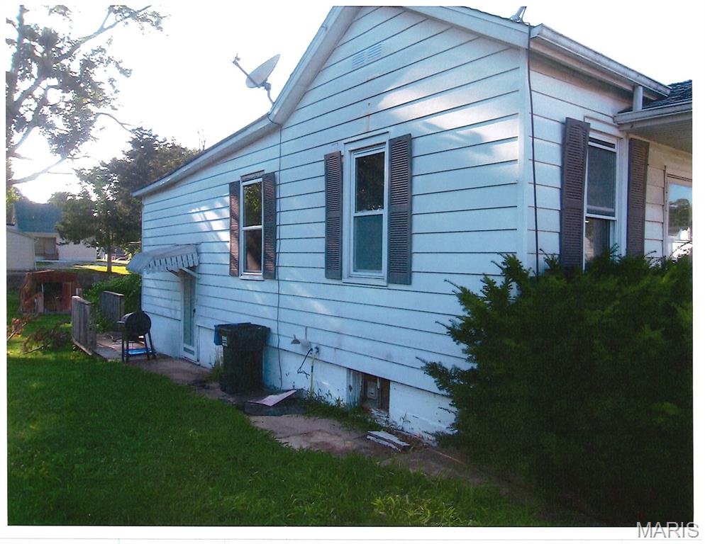 200 S Clinton Street Property Photo 5