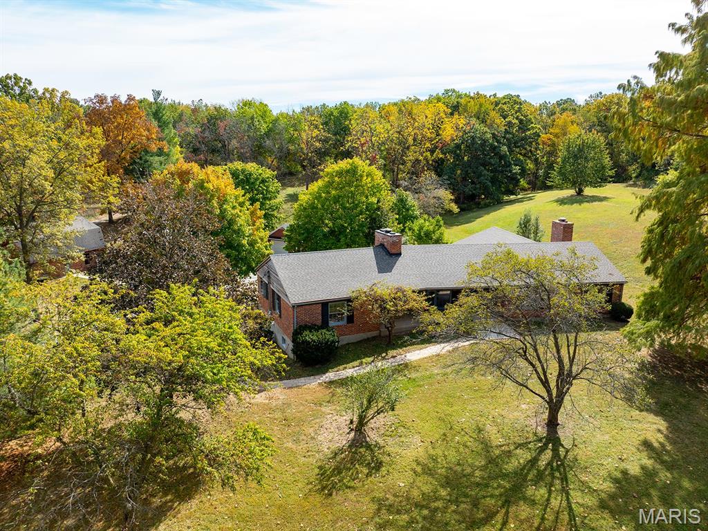 1 Meadowbrook Heights Property Photo 1