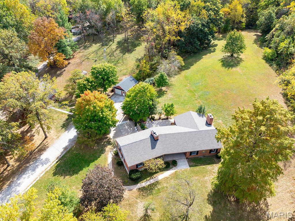1 Meadowbrook Heights Property Photo 3
