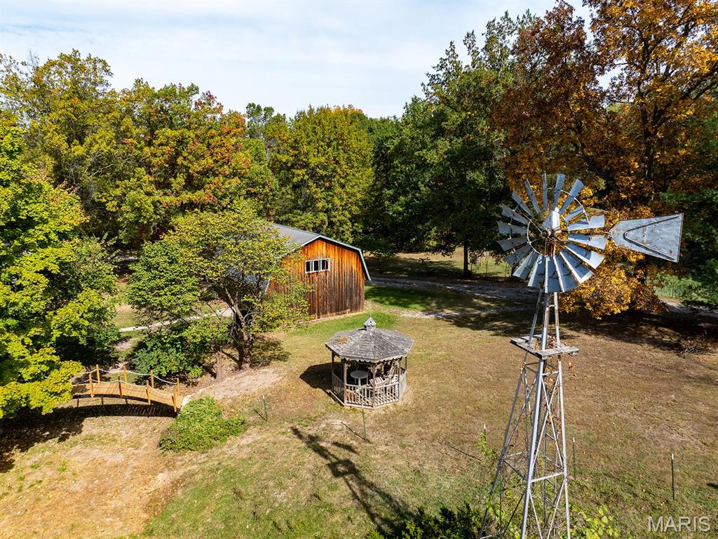 1 Meadowbrook Heights Property Photo 10