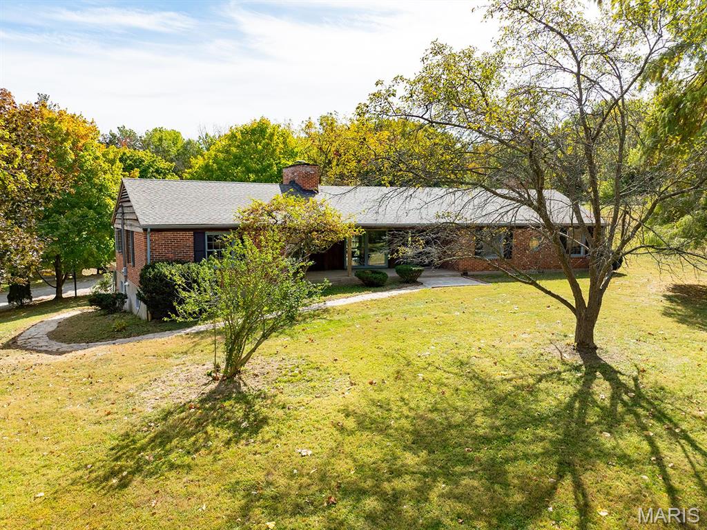 1 Meadowbrook Heights Property Photo 17