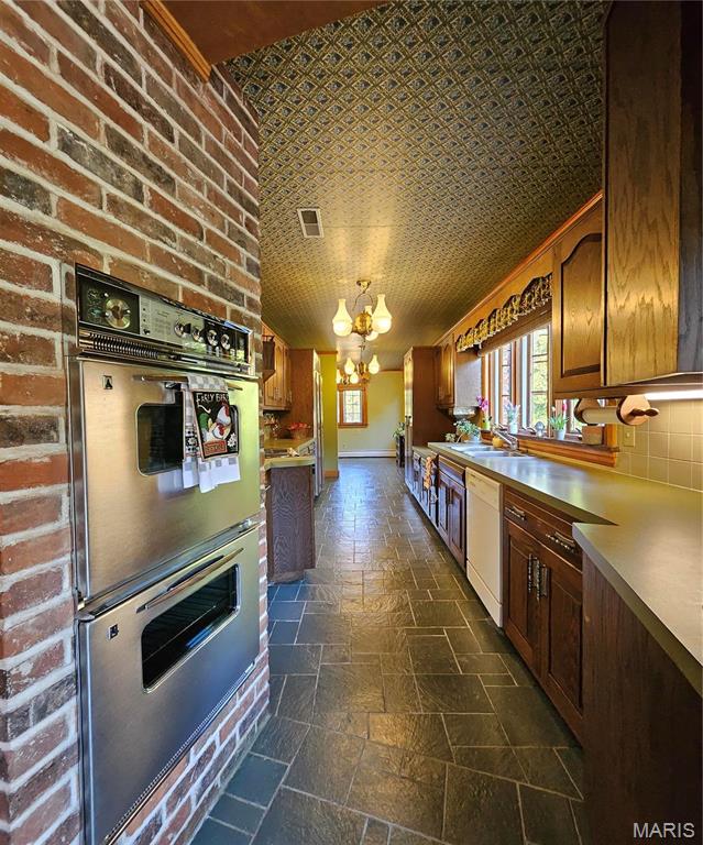 1 Meadowbrook Heights Property Photo 27