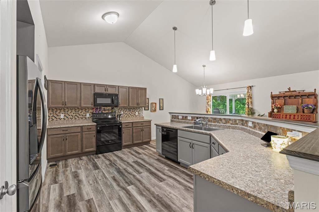 405 Rail Ridge Drive Property Photo 2