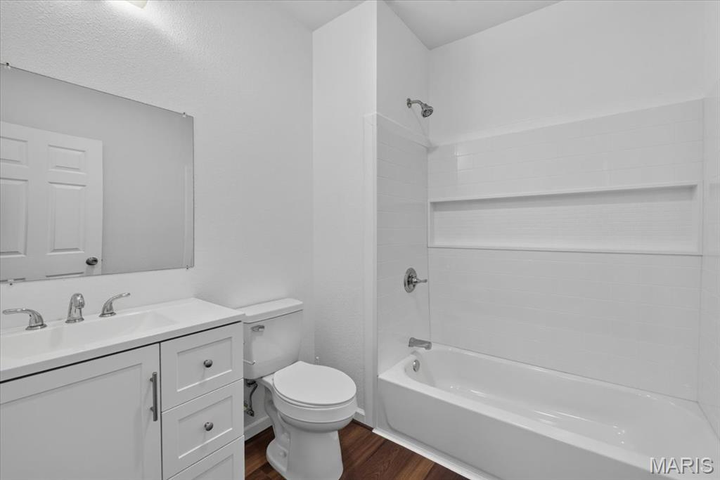 2720 Walnut Street Property Photo 16