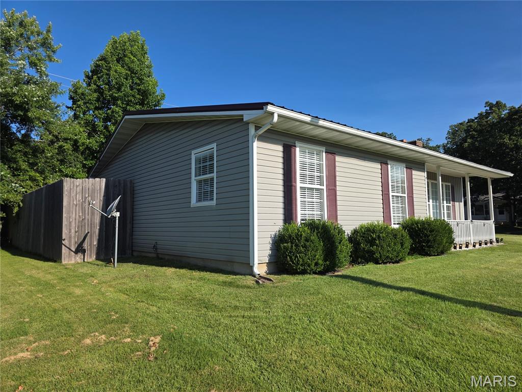 1605 Mccutchen Road Property Photo 5