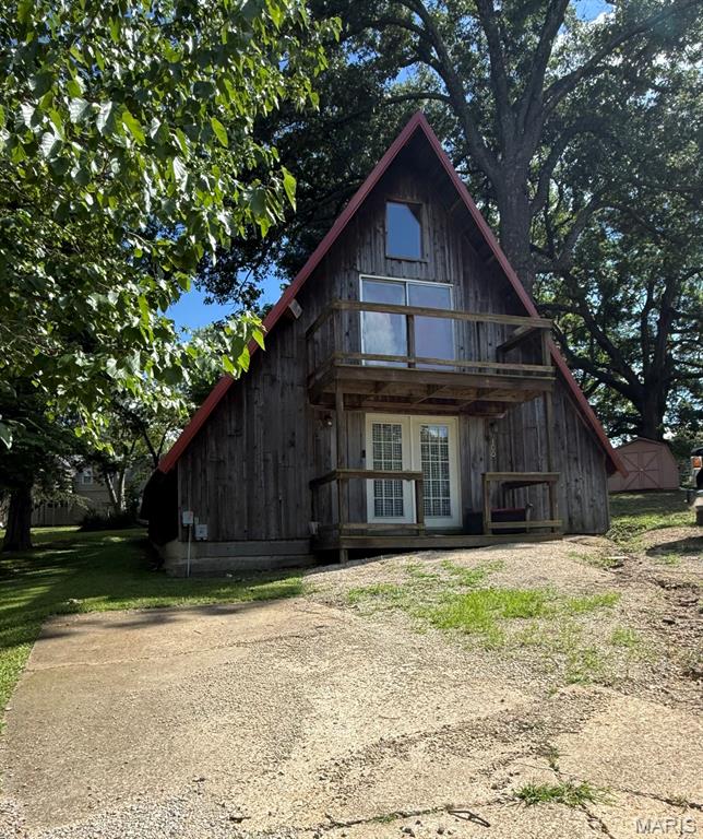 100 E Bloomfield Avenue Property Photo 1