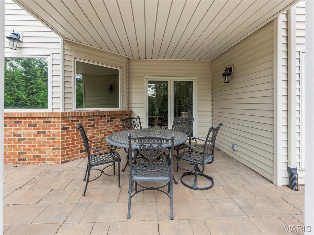 360 Laduemont Drive Property Photo 10