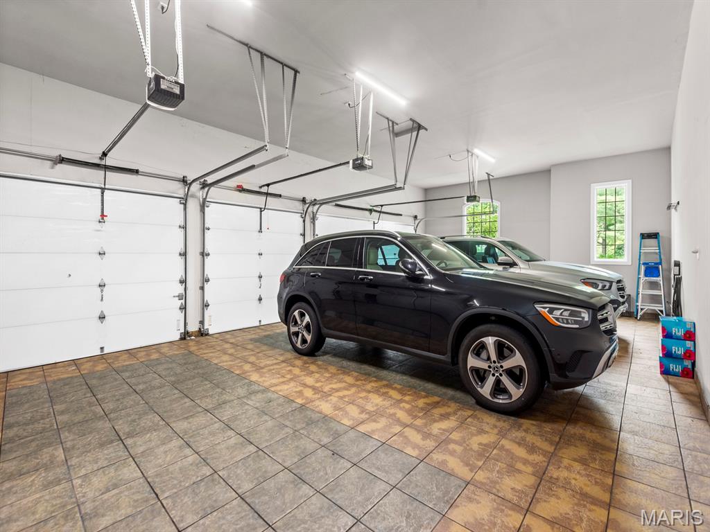 360 Laduemont Drive Property Photo 44