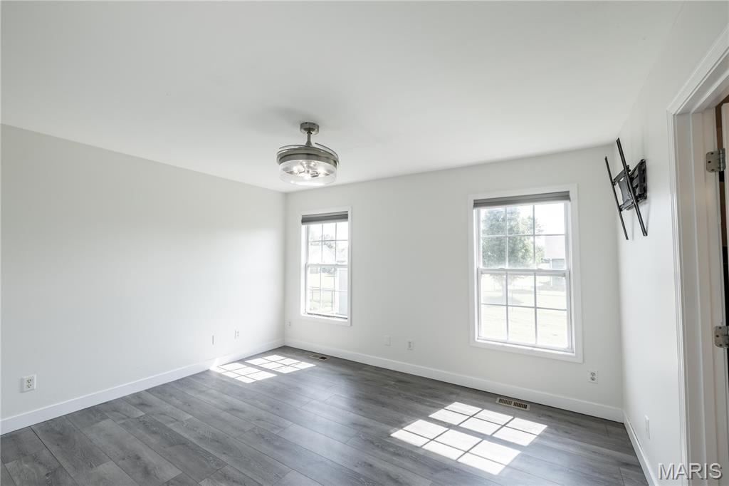 181 Glen Drive Property Photo 12
