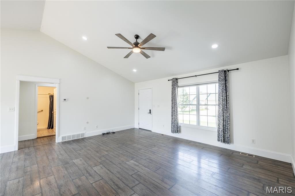 181 Glen Drive Property Photo 16