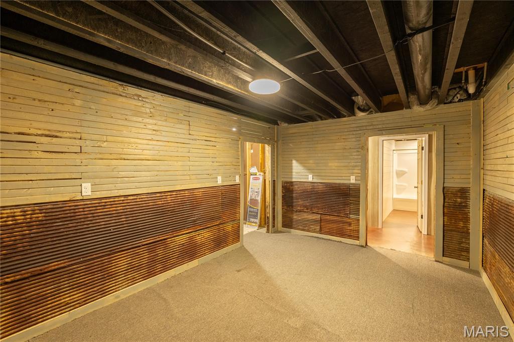 181 Glen Drive Property Photo 24