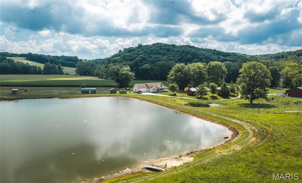 2924 Bess Hollow Road Property Photo 2