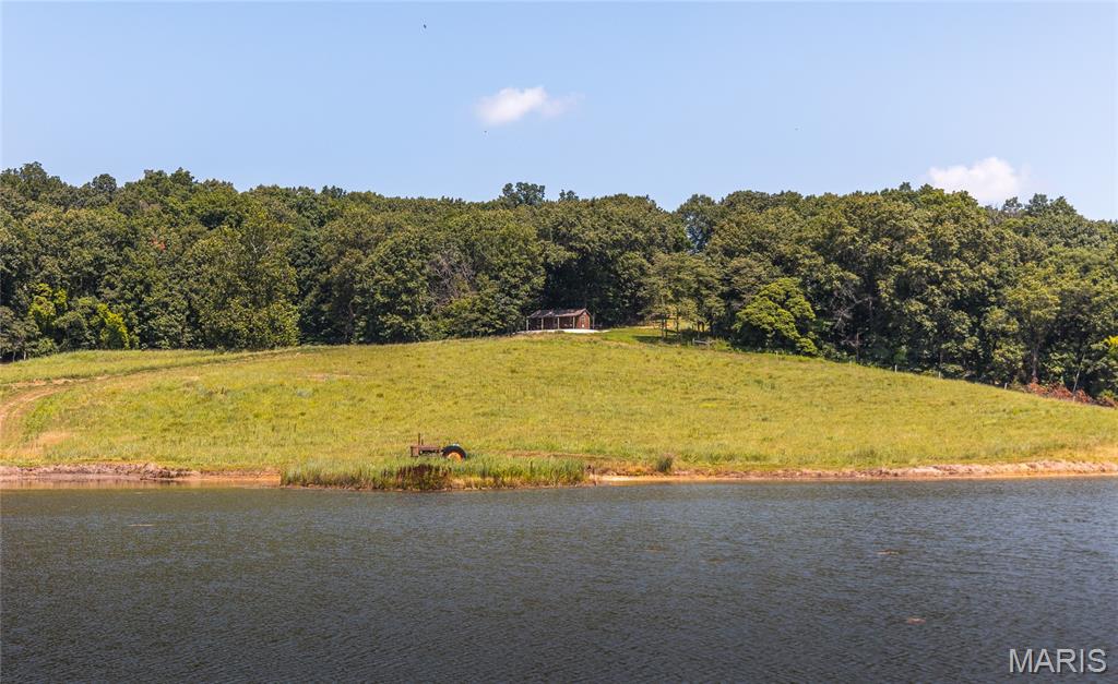 2924 Bess Hollow Road Property Photo 3