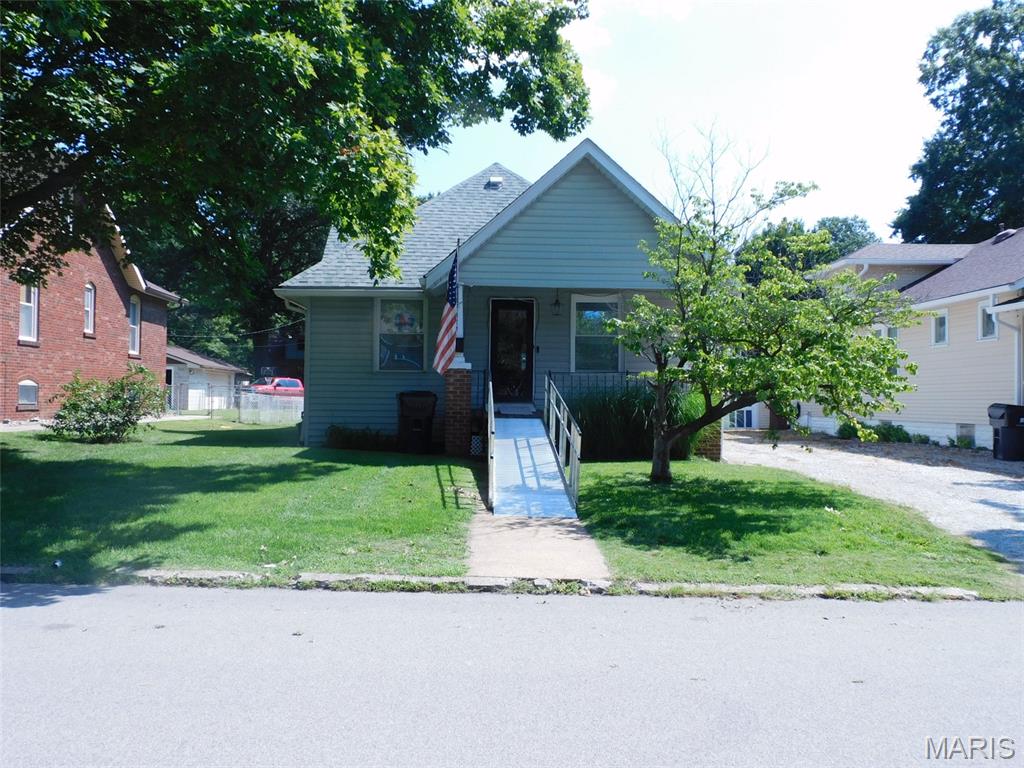 412 S Virginia Avenue Property Photo 2