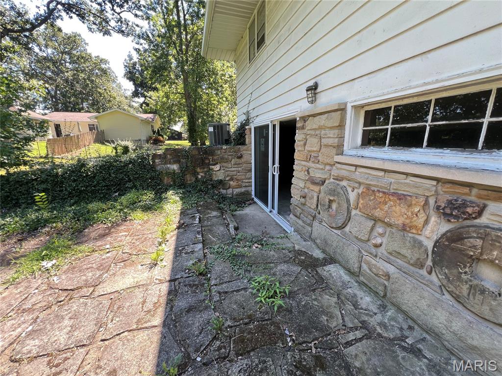 715 Susan Esther Property Photo 12