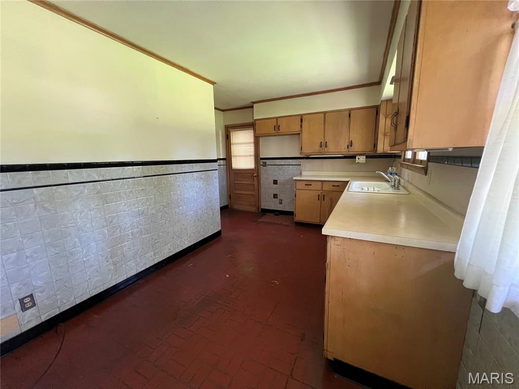 715 Susan Esther Property Photo 22