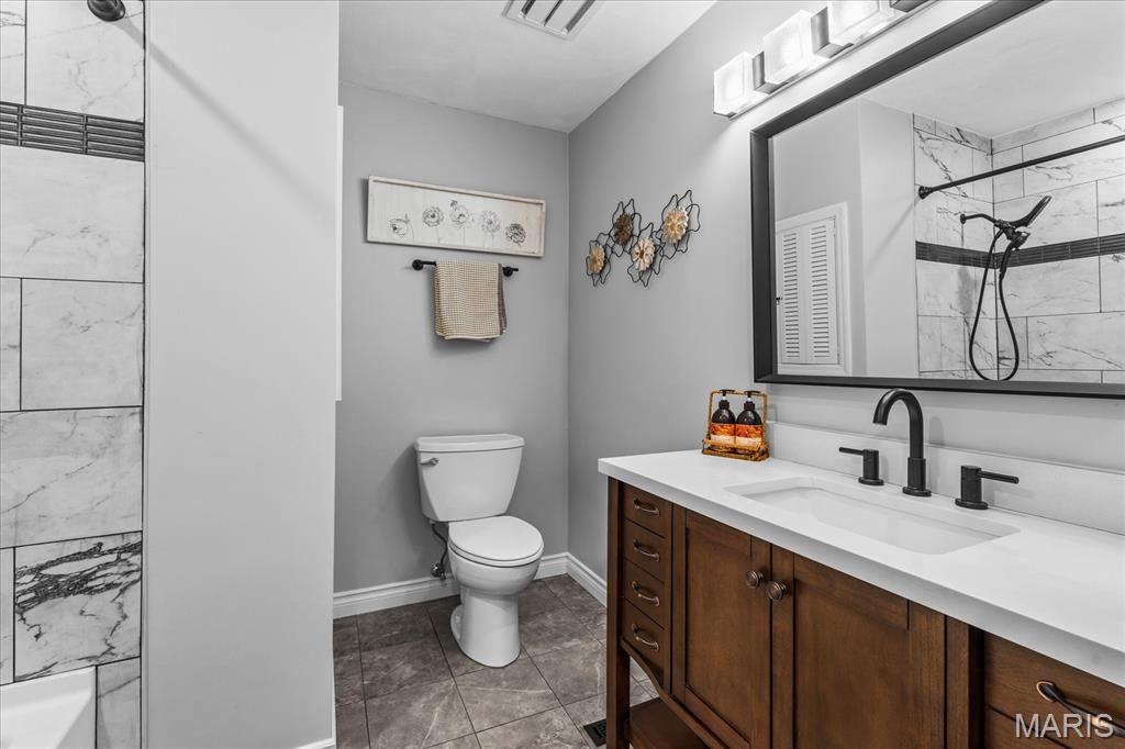 10 Brighton Place Property Photo 35