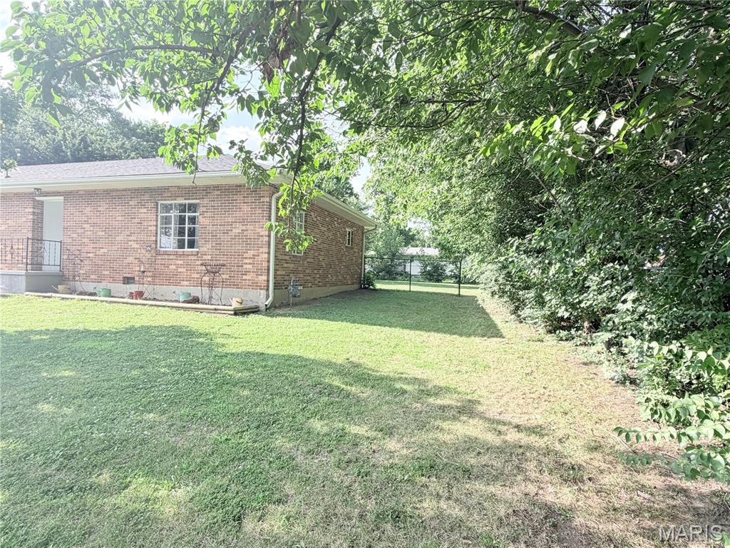 415 W Maple Street Property Photo 7