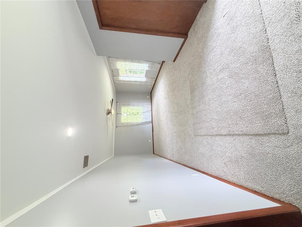 415 W Maple Street Property Photo 10