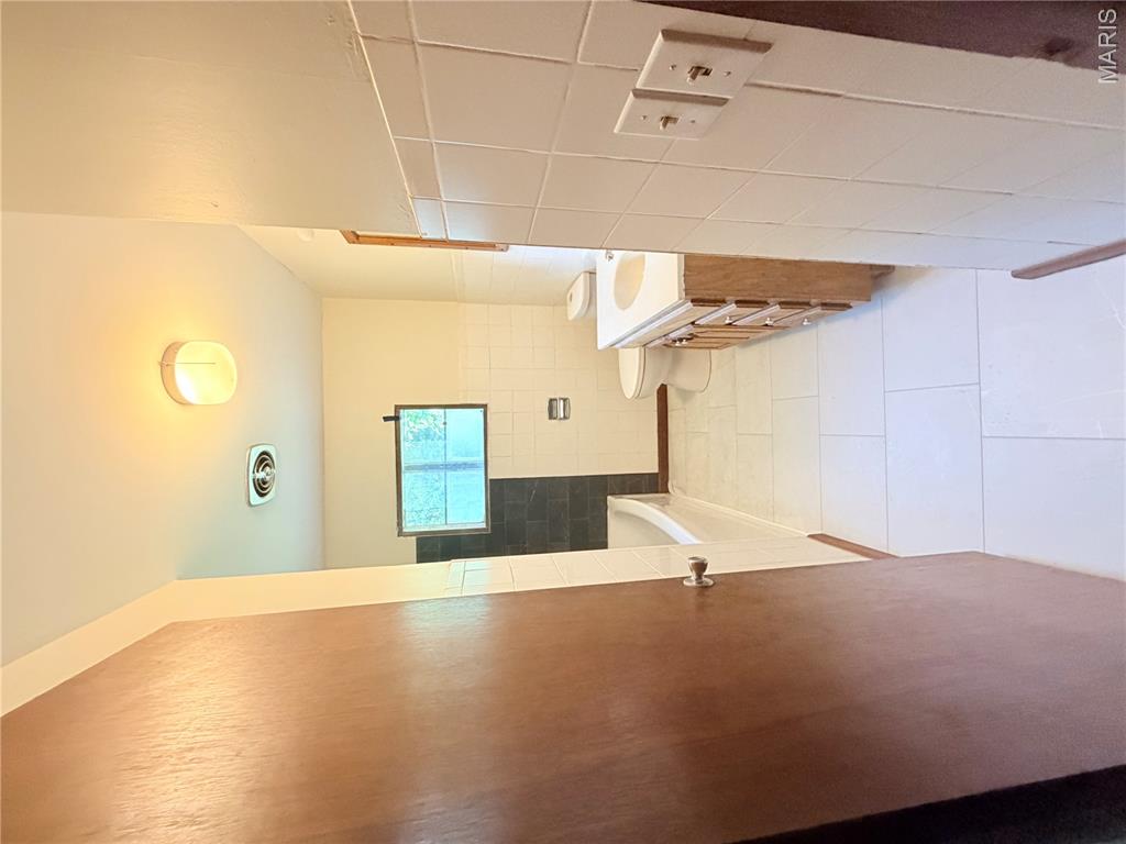 415 W Maple Street Property Photo 17