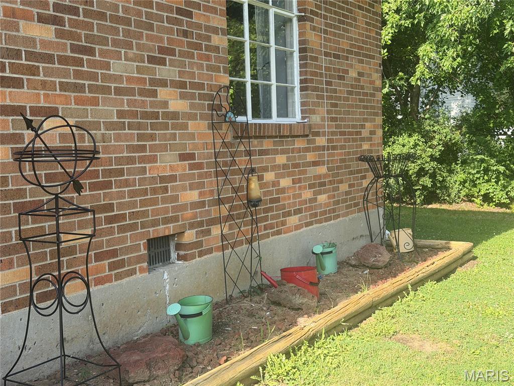 415 W Maple Street Property Photo 28