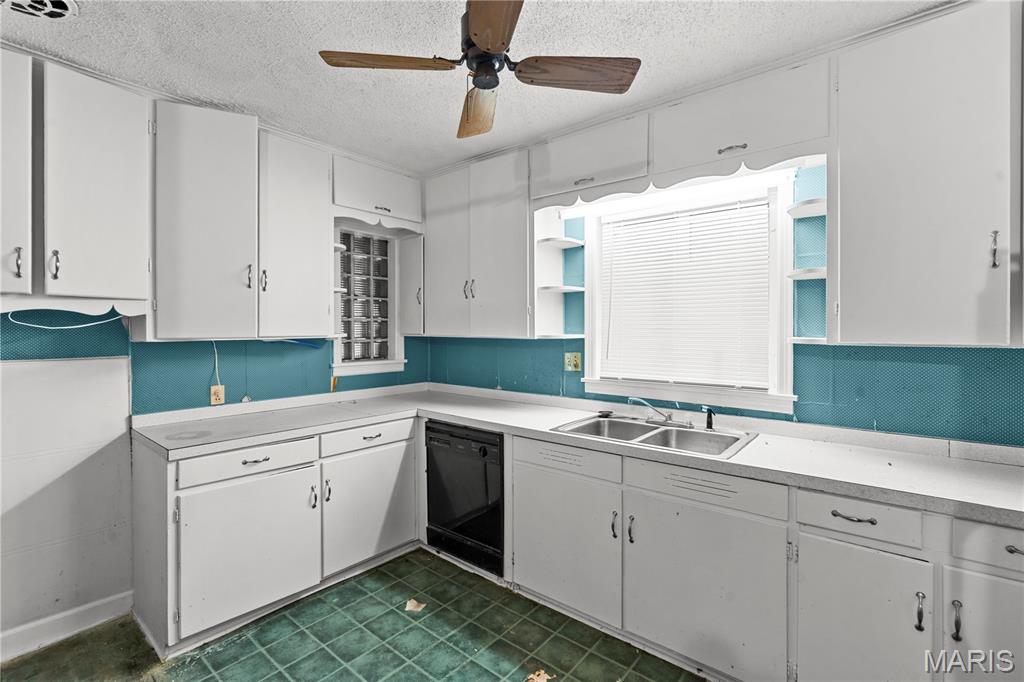 110 E Main Street Property Photo 16