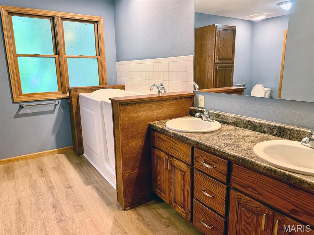16482 Shady Mount Drive Property Photo 16