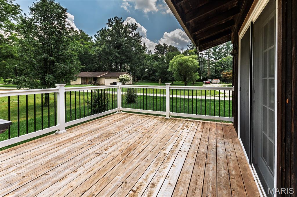 71 Shady Oaks Drive Property Photo 5