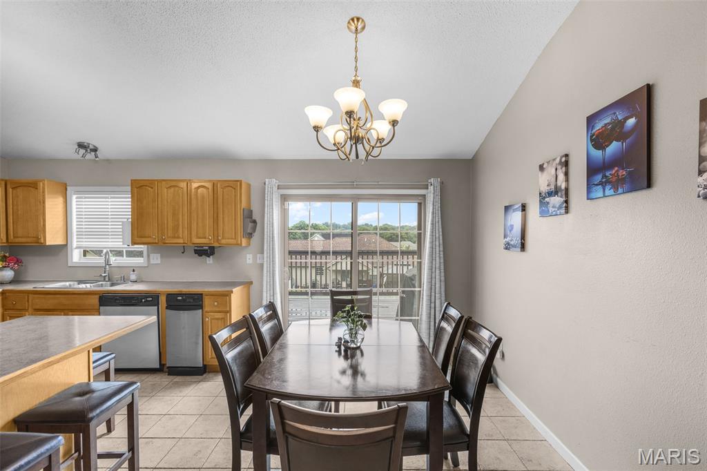 385 Spring Hill Road Property Photo 7