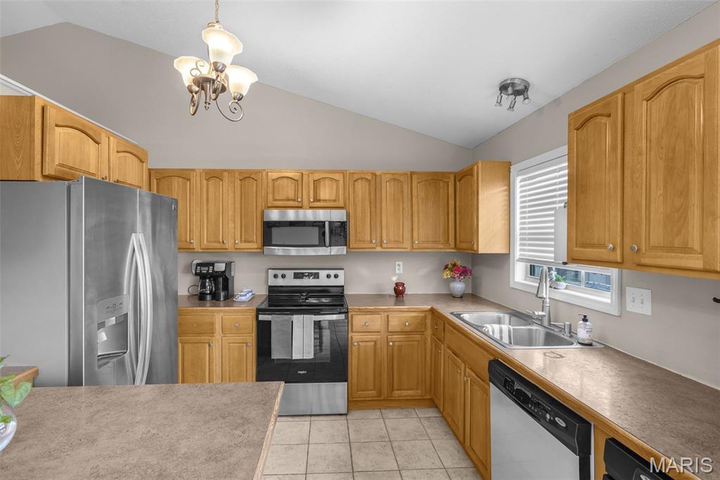 385 Spring Hill Road Property Photo 9