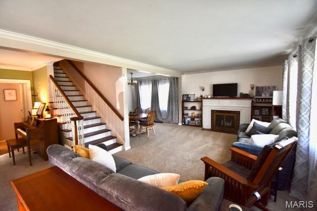 915 E Line Street Property Photo 2