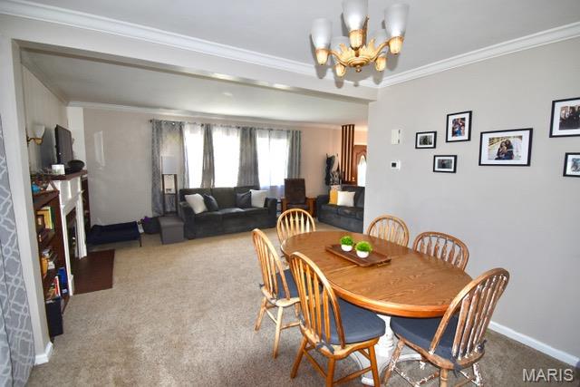915 E Line Street Property Photo 6