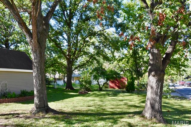 915 E Line Street Property Photo 26