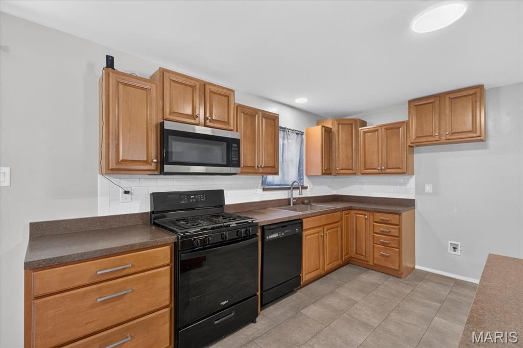 7416 Foxmont Drive Property Photo 13