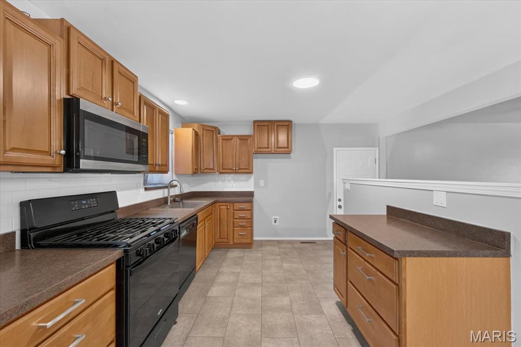 7416 Foxmont Drive Property Photo 14