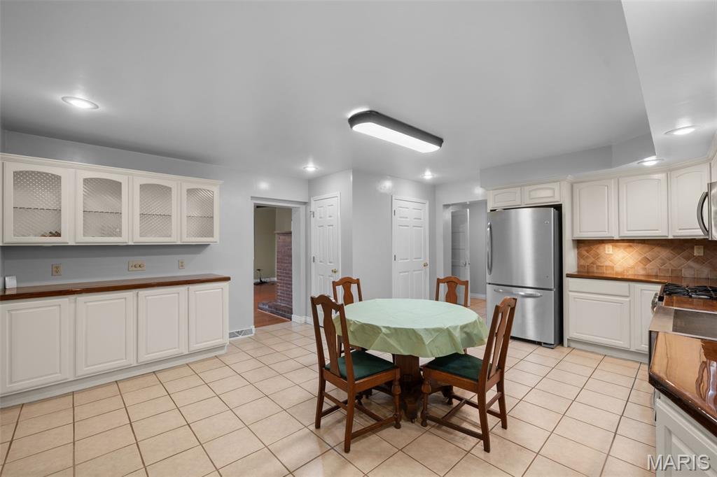 2760 Highway C Property Photo 6