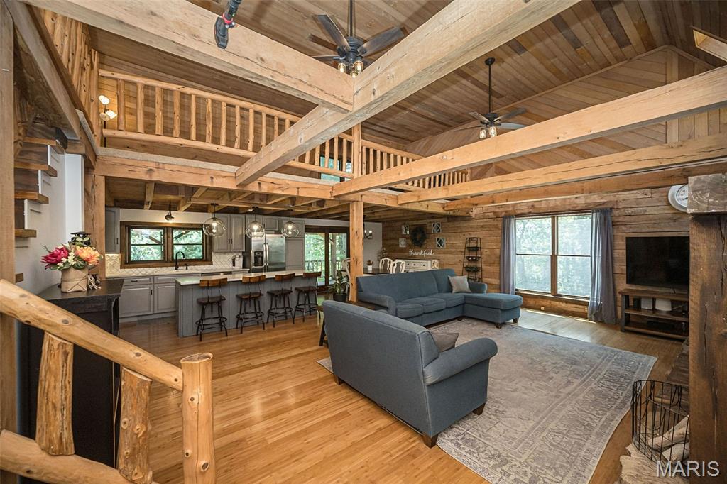 8 Whippoorwill Court Property Photo 9