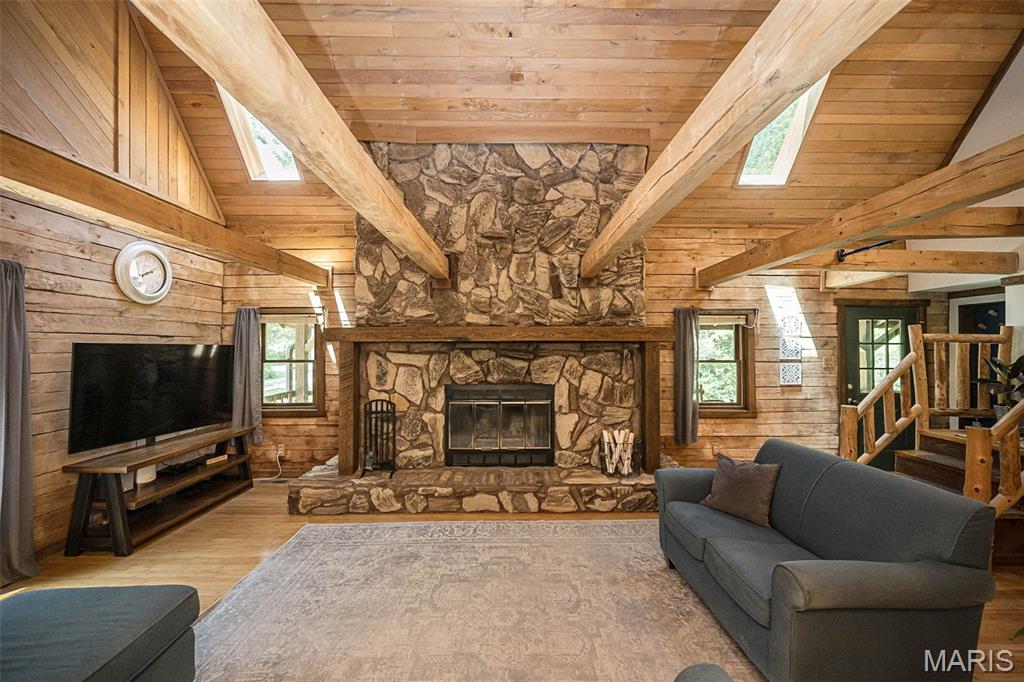 8 Whippoorwill Court Property Photo 13