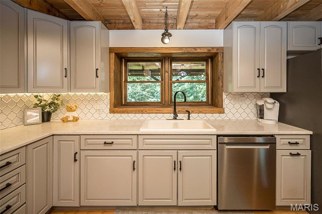 8 Whippoorwill Court Property Photo 16