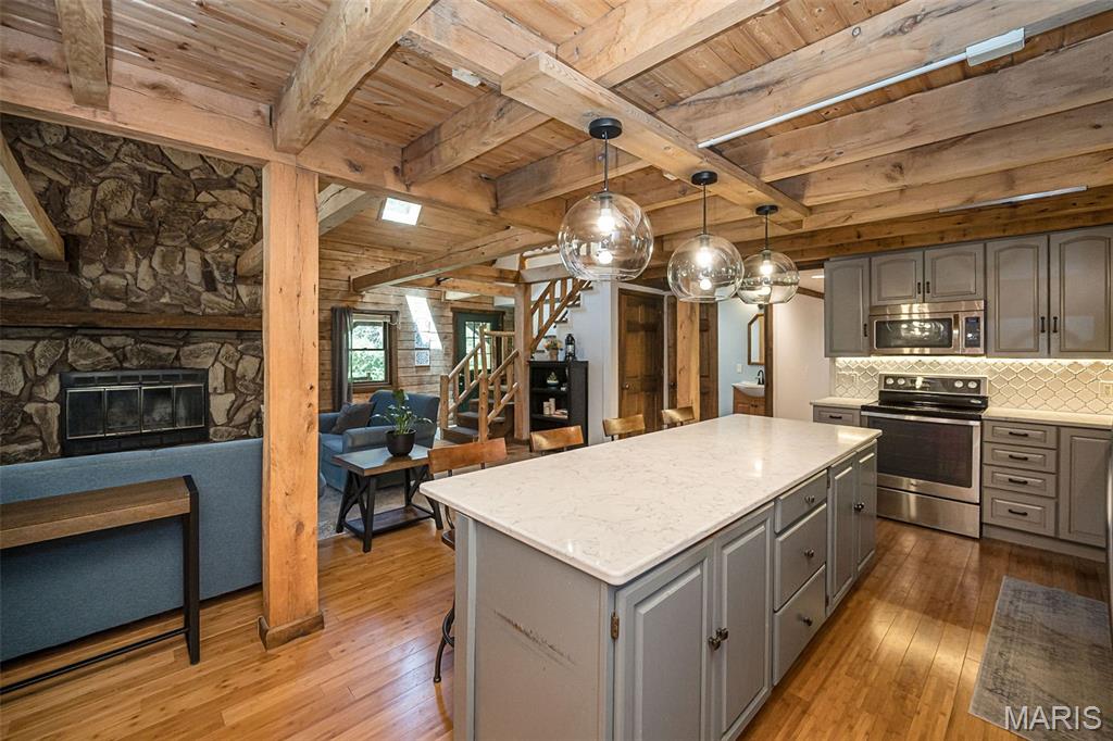 8 Whippoorwill Court Property Photo 18