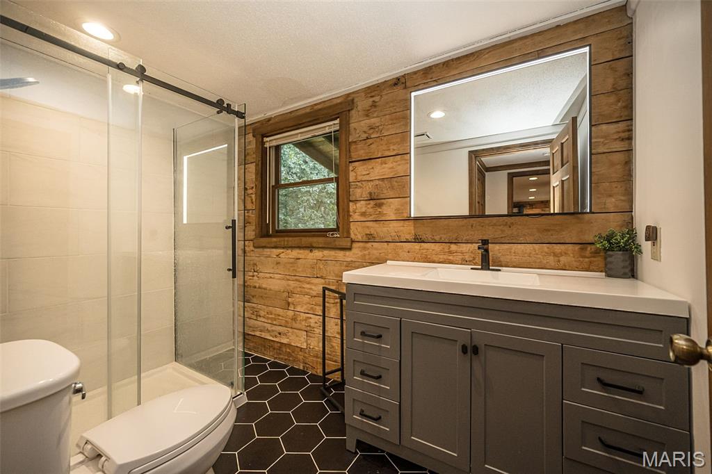 8 Whippoorwill Court Property Photo 29