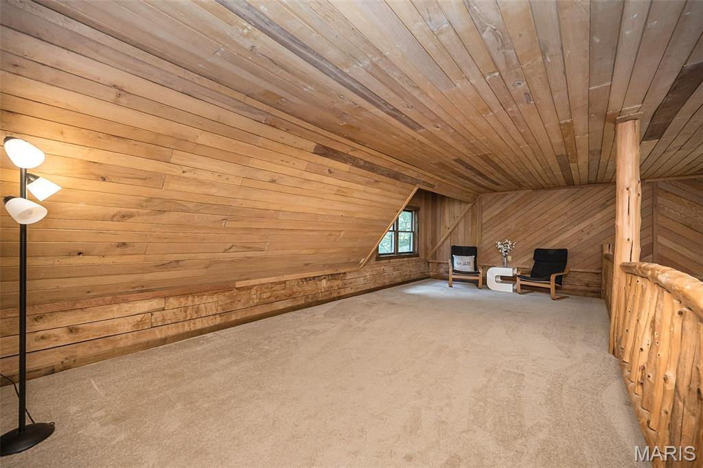 8 Whippoorwill Court Property Photo 32