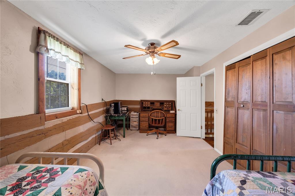 2302 Berkemeyer Road Property Photo 33