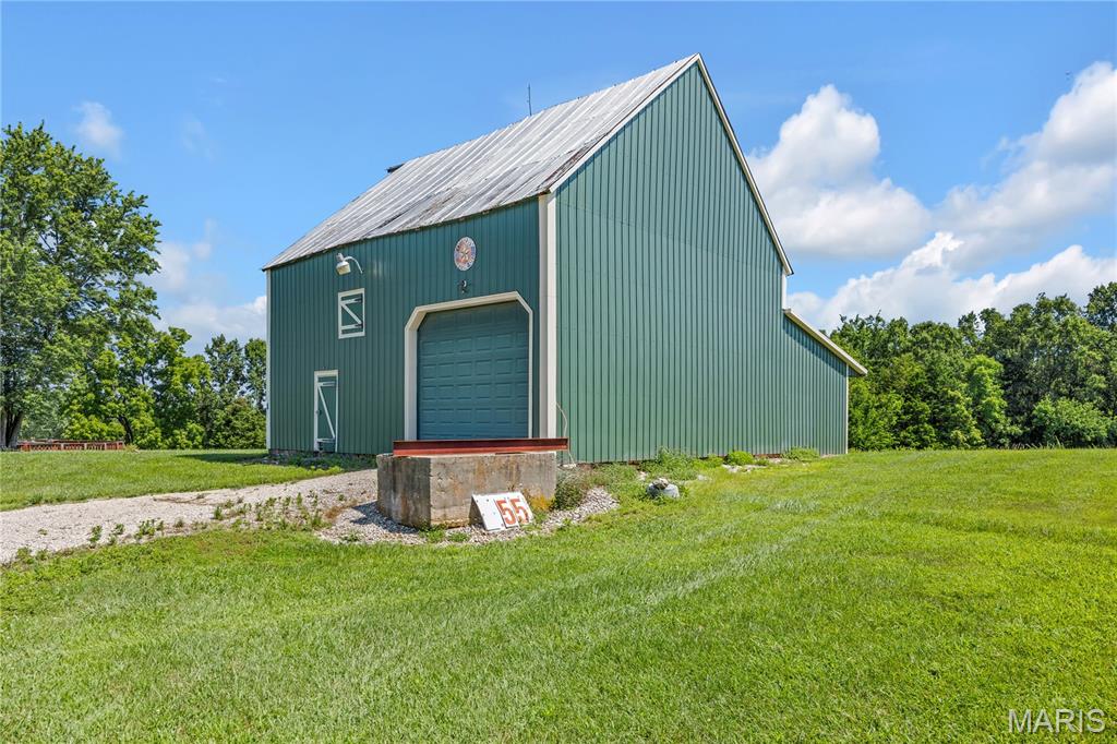 2302 Berkemeyer Road Property Photo 52