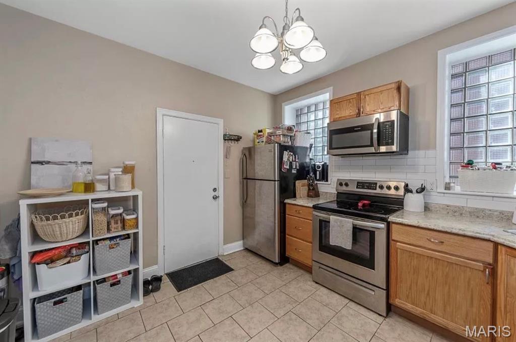 5138 Waterman Boulevard Property Photo 10