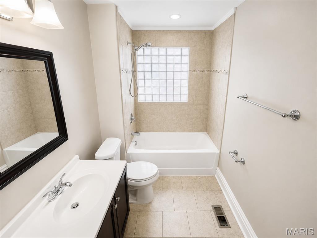 5138 Waterman Boulevard Property Photo 21