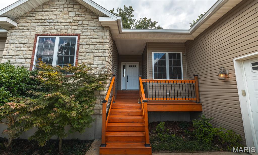 10470 Pine Needle Circle Property Photo 3