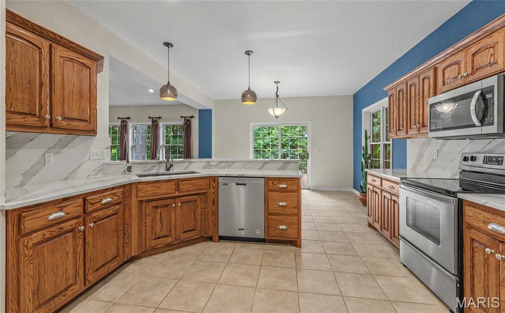 10470 Pine Needle Circle Property Photo 12