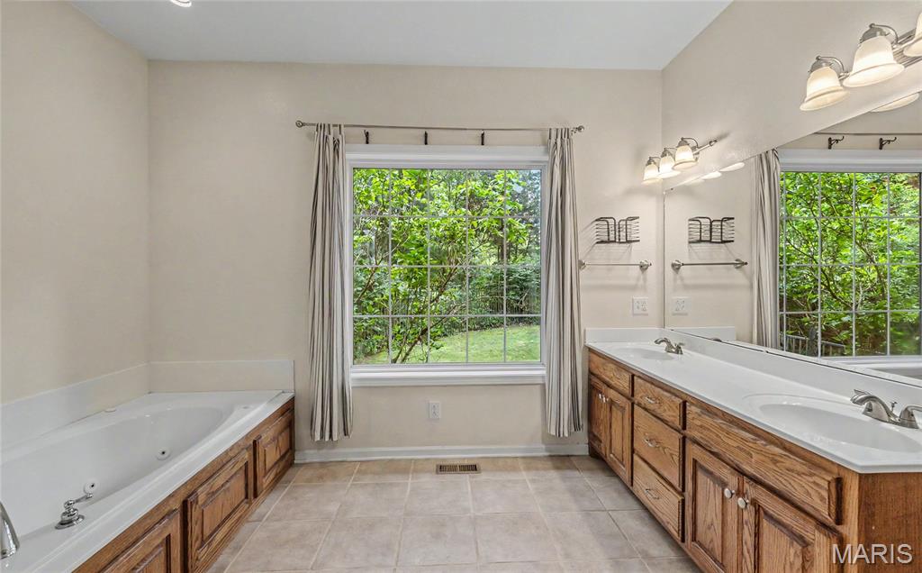 10470 Pine Needle Circle Property Photo 20