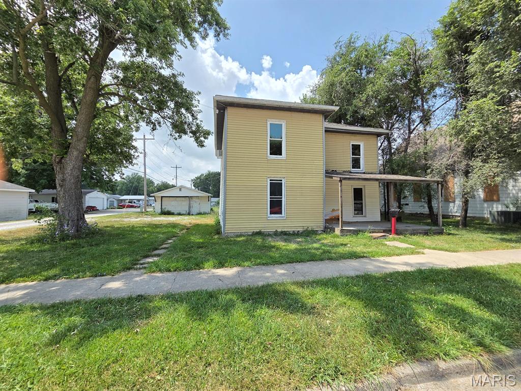 256 N Jefferson Street Property Photo 3